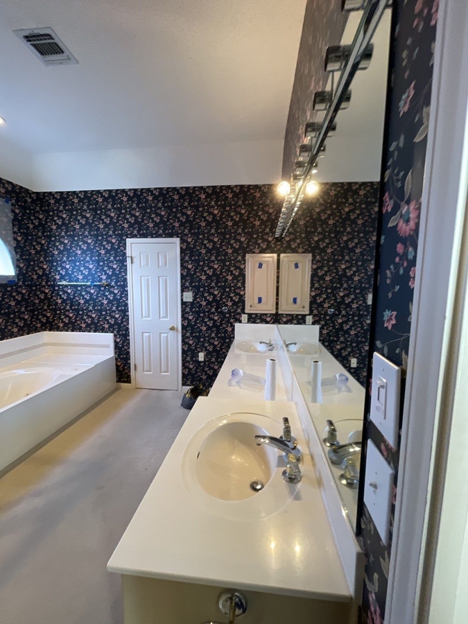 Bathroom remodel in San Antonio by Wade Caldwell Construction featuring dua