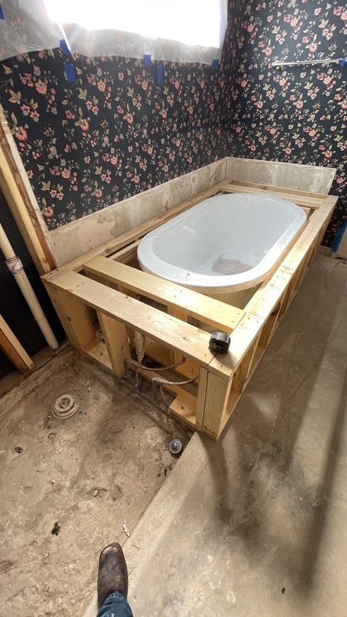 Framed-in soaking tub installation in San Antonio by Wade Caldwell Construc